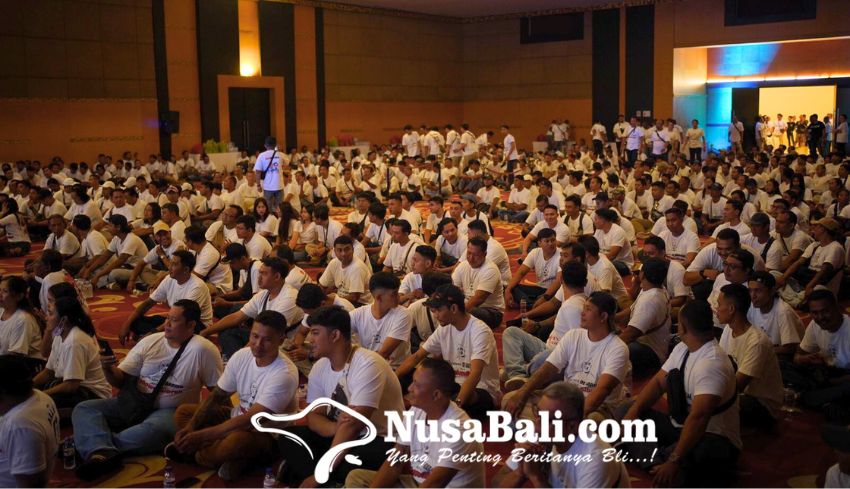 www.nusabali.com-ribuan-relawan-de-gadjah-konsolidasi-di-aston-denpasar