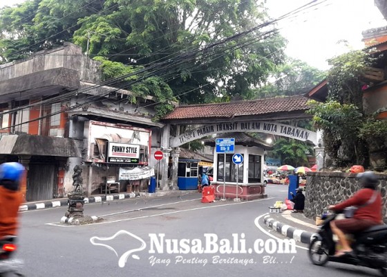 Nusabali.com - lelang-proyek-pasar-gadarata-mundur