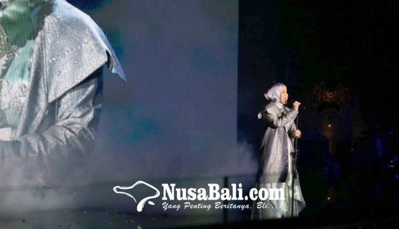 www.nusabali.com-putri-ariani-tampil-memukau-dalam-gelaran-powerful-indonesia