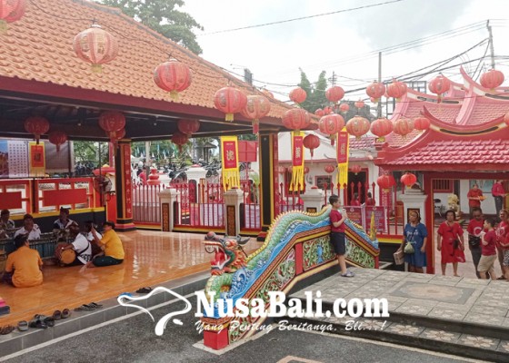 Nusabali.com - perayaan-imlek-diiringi-gamelan-gong-kebyar
