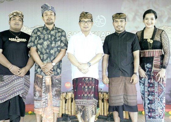 Nusabali.com - adi-arnawa-support-lomba-kesenian-gender-wayang