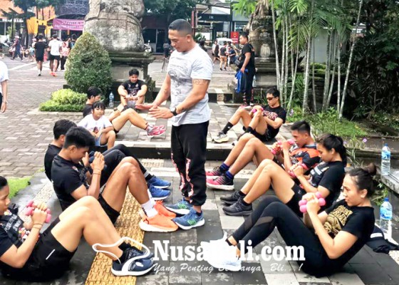Nusabali.com - tarung-derajat-gembleng-fisik-atlet-pon
