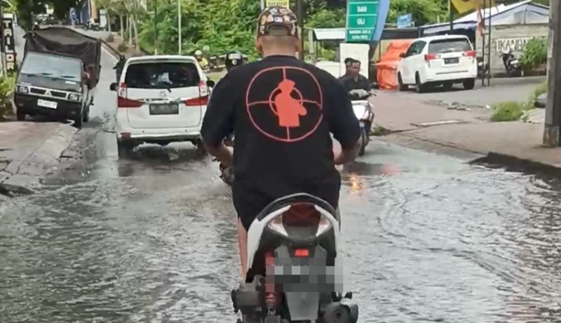 www.nusabali.com-diguyur-hujan-ruas-jalan-terendam-banjir