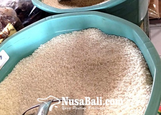 Nusabali.com - pedagang-nasi-harapkan-presiden-baru-bisa-turunkan-harga-beras