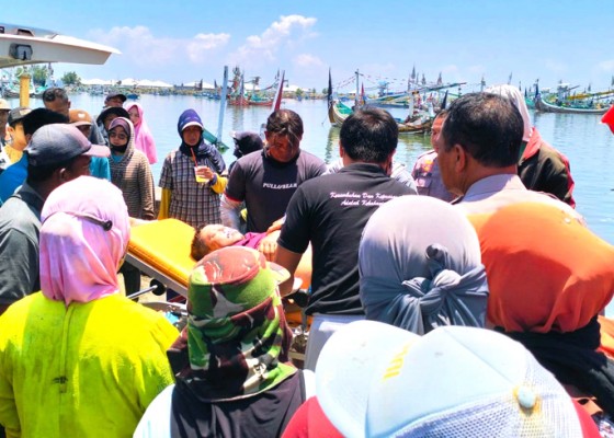 Nusabali.com - nelayan-tewas-di-dermaga-pengambengan