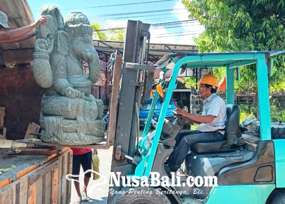 Nusabali.com - menengok-kerajinan-patung-batu-dibuat-di-jawa-diekspor-dari-bali