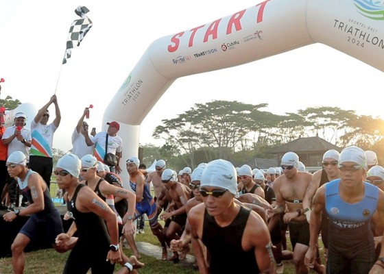 Nusabali.com - sportel-bali-triathlon-diikuti-300-peserta-dari-12-negara