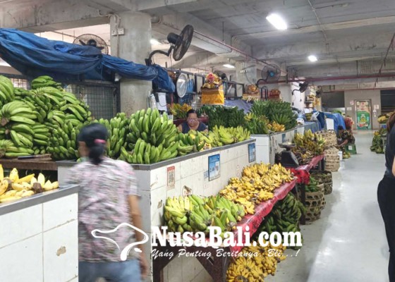 Nusabali.com - harga-pisang-capai-rp-4000-per-biji
