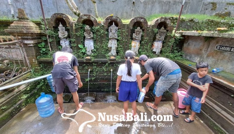 www.nusabali.com-air-dilarang-untuk-cuci-kaki-dan-wanita-haid-tidak-diizinkan-masuk