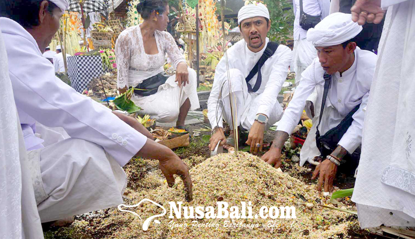 www.nusabali.com-3-sulinggih-muput-tawur-di-besakih