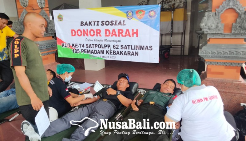 www.nusabali.com-satpol-pp-dan-damkar-gianyar-gelar-donor-darah