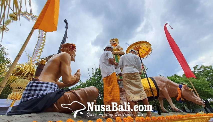 www.nusabali.com-cucu-dirikan-monumen-sejarah-kanaka-anom-gopala