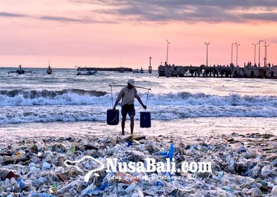 Nusabali.com - ketebalan-sampah-plastik-capai-10-centimeter