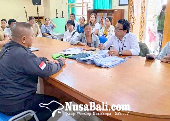 Nusabali.com - 32-siswa-disabilitas-terima-beasiswa-pip