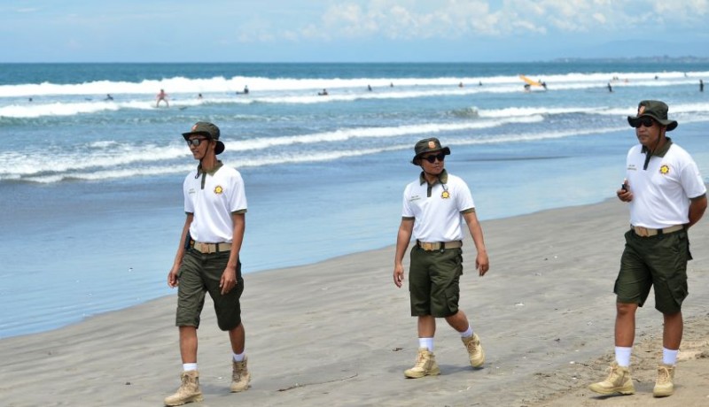 www.nusabali.com-turis-di-pantai-kuta-dikejutkan-mayat-wanita-tanpa-busana
