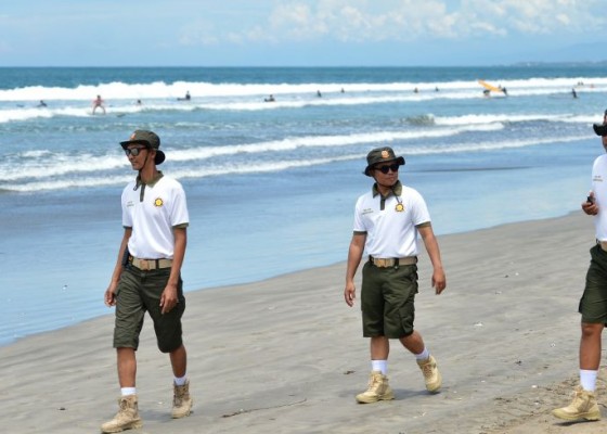 Nusabali.com - turis-di-pantai-kuta-dikejutkan-mayat-wanita-tanpa-busana