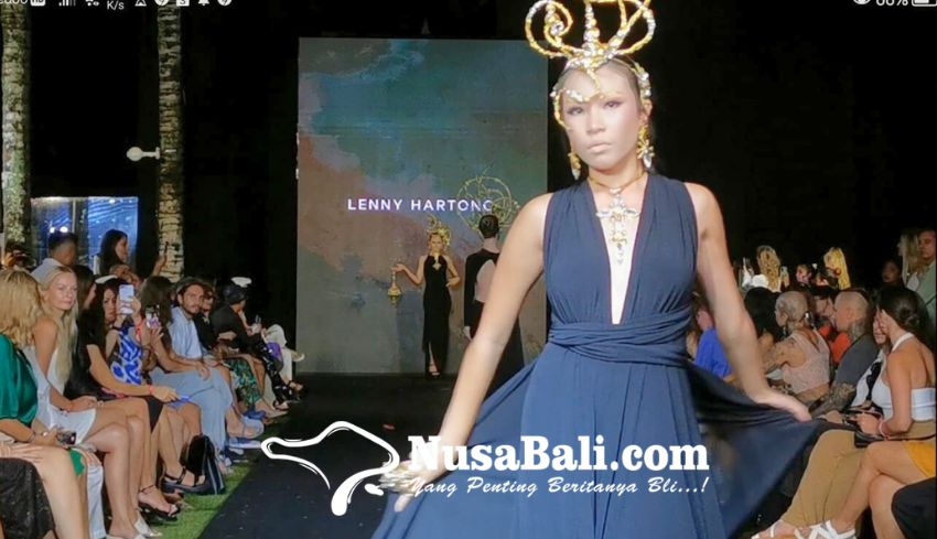 www.nusabali.com-karya-hebat-lenny-hartono-menghiasi-bohemia-fashion-week