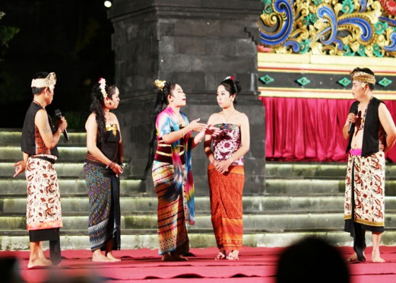 Nusabali.com - klungkung-menari-tampilkan-drama-gong-inovatif