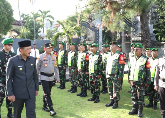 Nusabali.com - operasi-ketupat-agung-polres-klungkung-kerahkan-102-personel