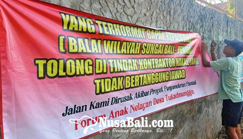 www.nusabali.com-warga-desa-tukadmungga-tagih-janji-kontraktor