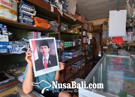 Nusabali.com - sempat-digoda-produsen-penjual-di-denpasar-pilih-keluarkan-foto-prabowo-gibran-usai-pelantikan