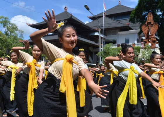 Nusabali.com - international-dance-day-celebrated-in-bali-with-thousands-of-dancers