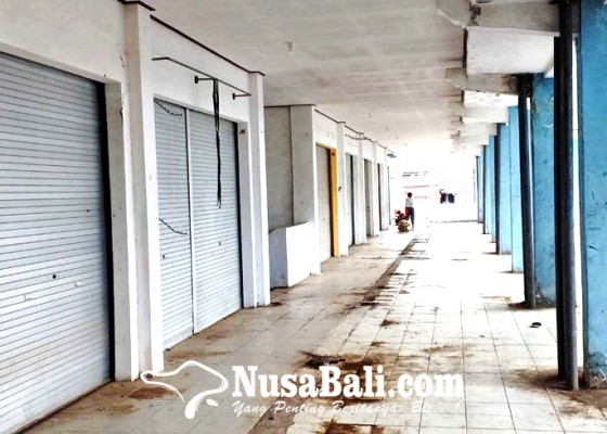 Nusabali.com - sejumlah-kios-pasar-kidul-tutup