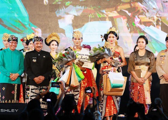 Nusabali.com - wardah-dukung-jegeg-bagus-klungkung-2024-beri-pembekalan-beauty-class-kepada-finalis
