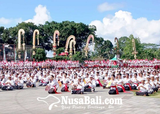 Nusabali.com - ribuan-siswa-tampilkan-parade-agung