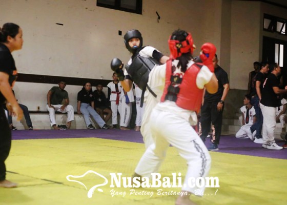 Nusabali.com - 10-atlet-pon-diadu-dengan-51-atlet-se-bali