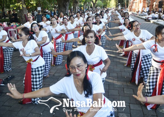 Nusabali.com - mari-menari-tari-rejang