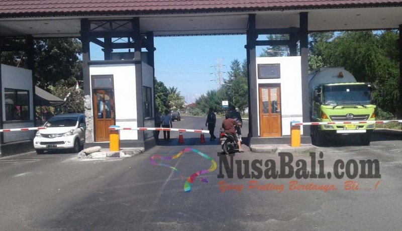 www.nusabali.com-terminal-parkir-manuver-dipasangi-tol-gate