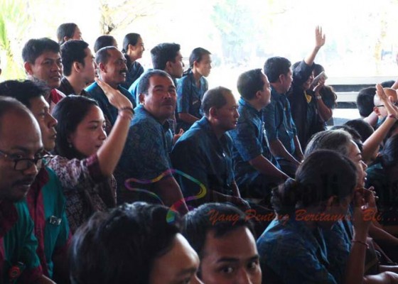 Nusabali.com - klungkung-masih-kekurangan-437-guru