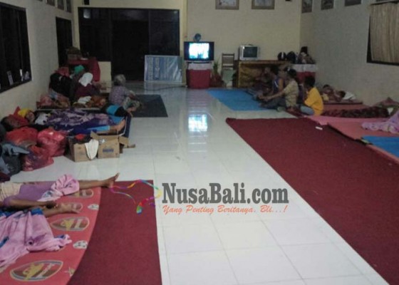 Nusabali.com - pengungsi-posko-wbs-nihil-bantuan-pemerintah