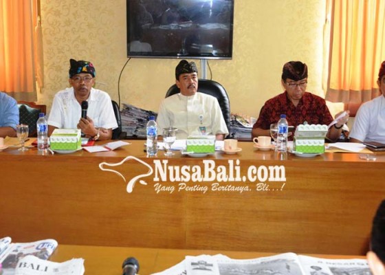 Nusabali.com - badung-undang-artis-lokal-dan-nasional-meriahkan-hut-ke-8-mangupura