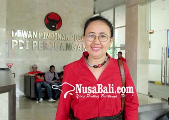 Nusabali.com - gung-putri-siap-gantikan-koster-di-senayan