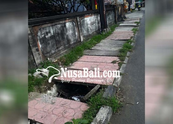 Nusabali.com - trotoar-benyah-dikeluhkan-warga