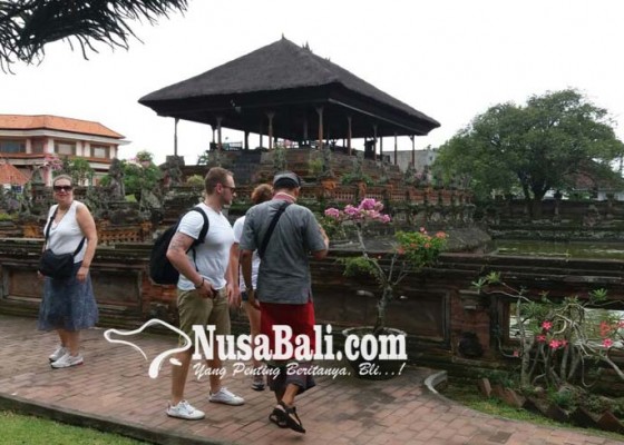 Nusabali.com - kunjungan-wisatawan-menurun-50-persen