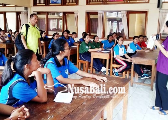 Nusabali.com - siswa-kspan-dilatih-jadi-fasilitator-hivaids