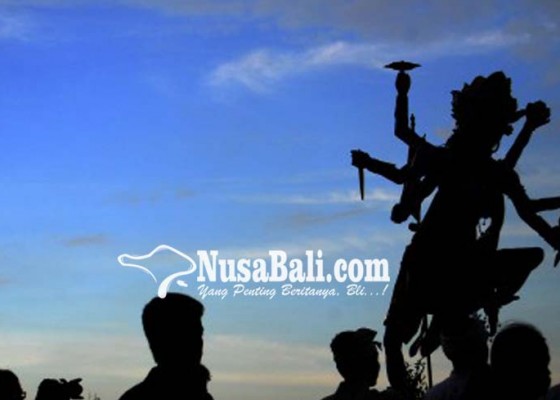 Nusabali.com - disbud-bantu-st-rp-23-juta-untuk-pembuatan-ogoh-ogoh