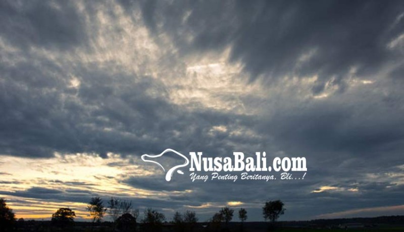 www.nusabali.com-malam-pergantian-tahun-diprakirakan-mendung