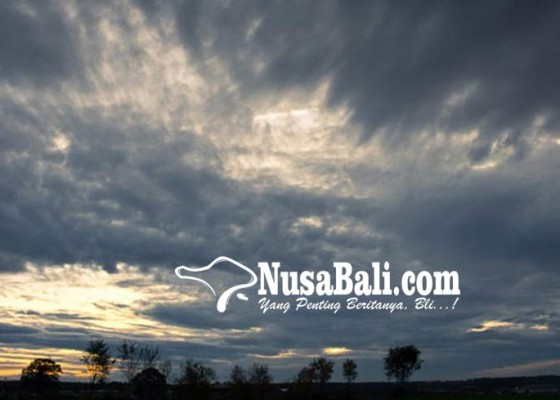 Nusabali.com - malam-pergantian-tahun-diprakirakan-mendung