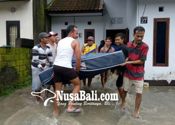 Nusabali.com - rumah-terendam-5-kk-mengungsi