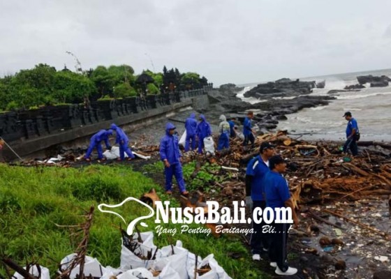 Nusabali.com - pantai-cemagi-tercemar-sampah-kiriman