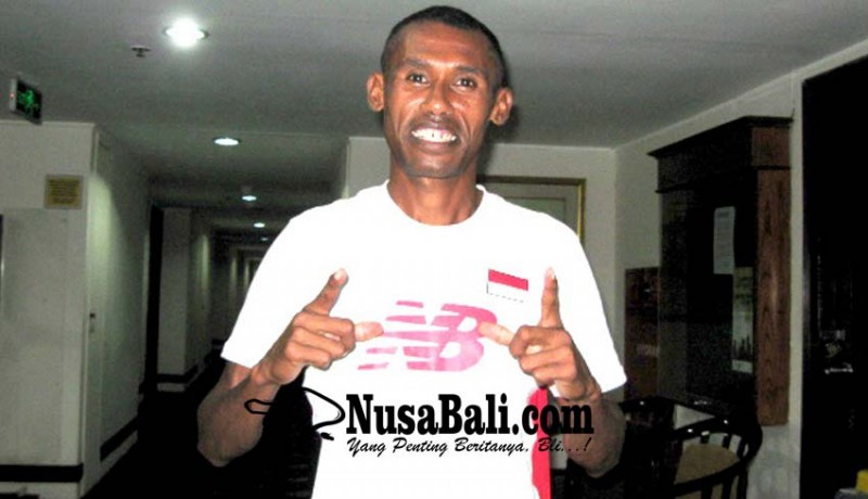 www.nusabali.com-nikolas-sila-berlaga-di-lombok-marathon