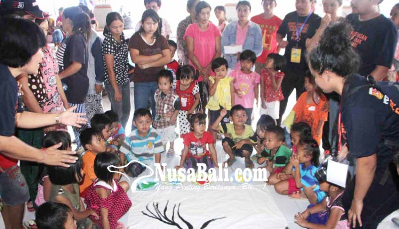 www.nusabali.com-ratusan-pengungsi-semarakkan-festival-permainan-anak