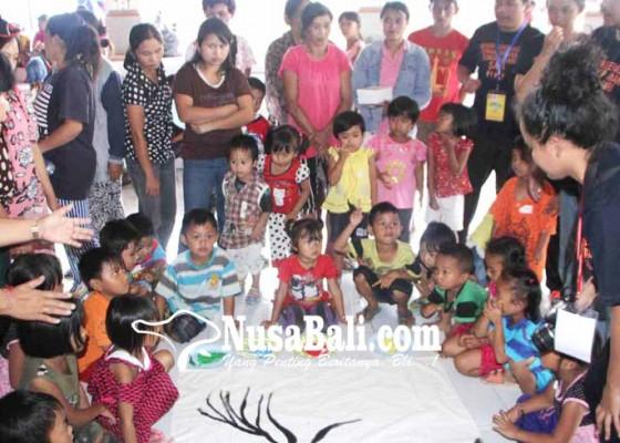 Nusabali.com - ratusan-pengungsi-semarakkan-festival-permainan-anak
