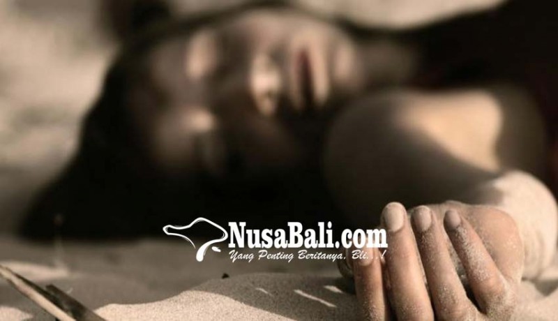www.nusabali.com-wanita-tewas-setelah-lompat-dari-angkot