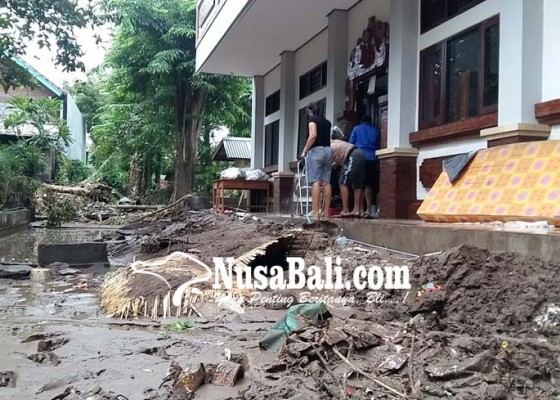 Nusabali.com - delapan-sekolah-terdampak-banjir