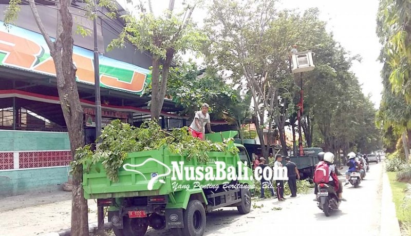 www.nusabali.com-dinas-perkimta-segera-tambah-truk-trailer